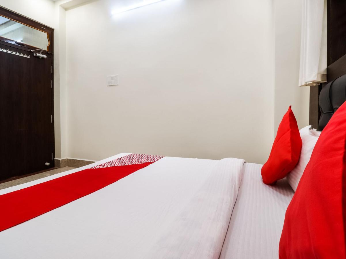 Oyo 72429 New Abhinandan Hotel Amroha Exterior photo