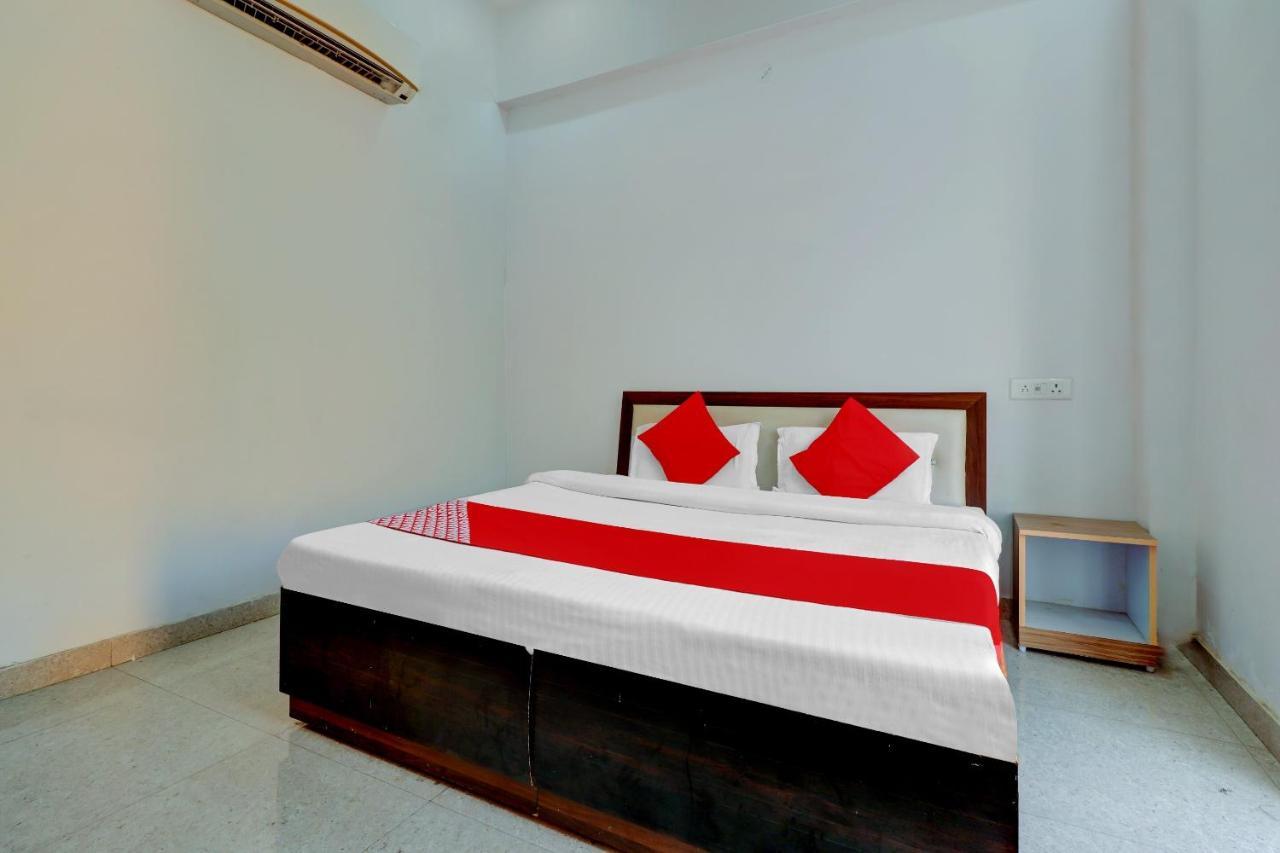 Oyo 72429 New Abhinandan Hotel Amroha Exterior photo