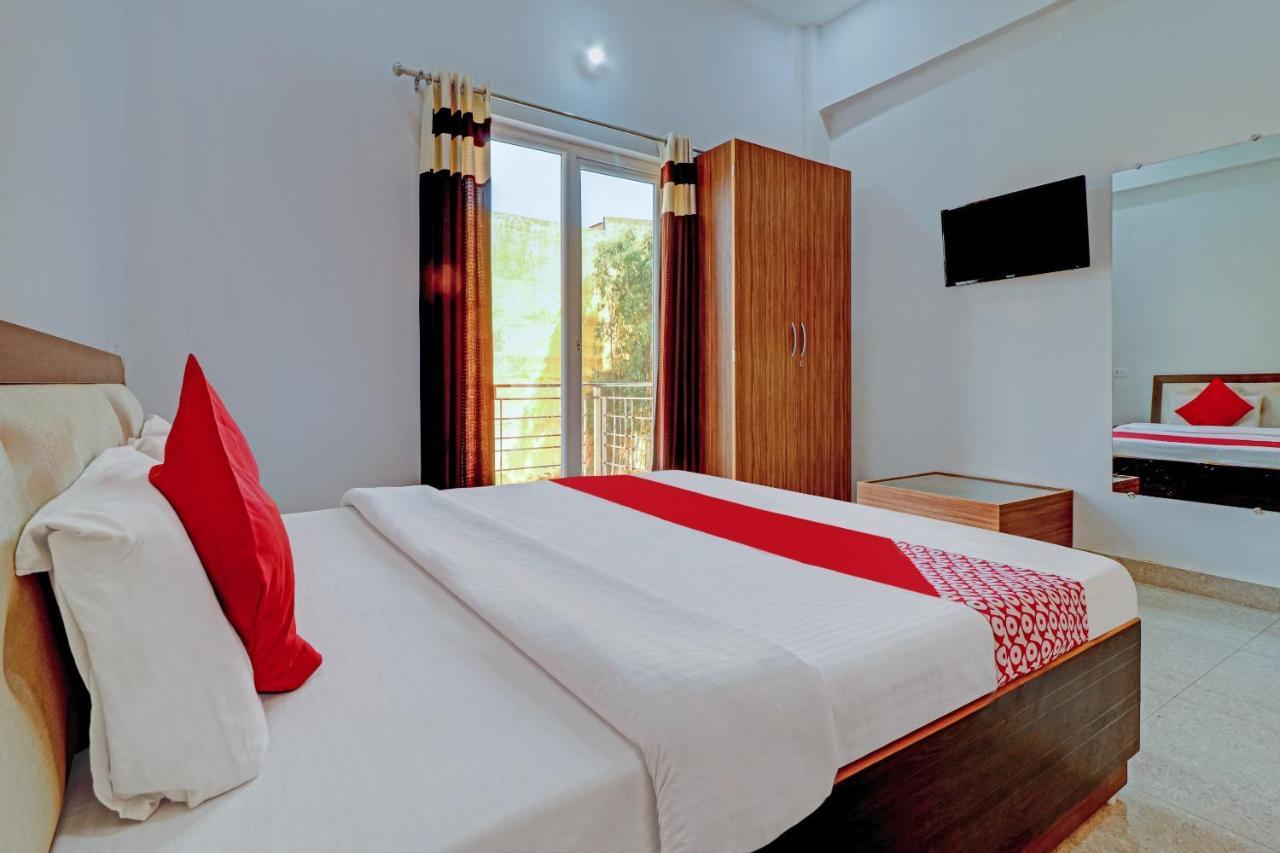 Oyo 72429 New Abhinandan Hotel Amroha Exterior photo